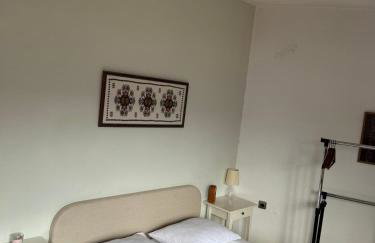 Το σπίτι της πλατείας - Photo 14