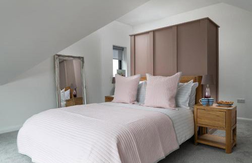 Spacious and modern family apartment, central and within walking distance to local amenities - Foto 16