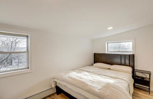 Home with Lake Views and Deck in New Jersey Highlands! - Foto 15