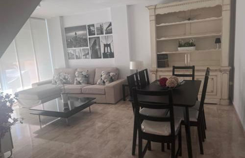 Ático Dúplex en playa Las Chapas - Foto 5