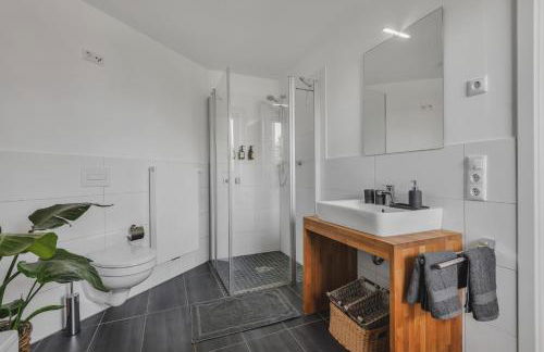 Novita FeWo 1 - Balkon - kostenloser Parkplatz - zentral - Foto 23