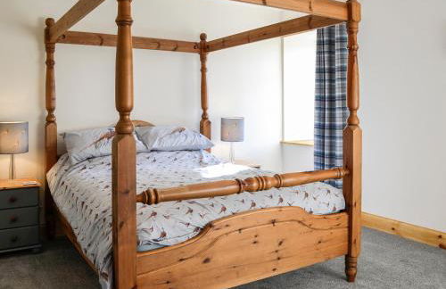 West Lanegate Farmhouse - Photo 9