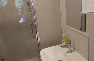 LUXURY LODGE WITHIN A GOLF & LEISURE CLUb - Foto 12