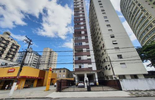 Apto frente à praia, aconchegante, vista lateral pro mar! - Foto 20