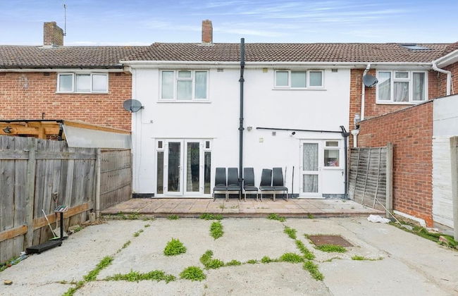 3-bed Apt-15 Mins to Heathrow-pet-friendly-parking - Foto 16