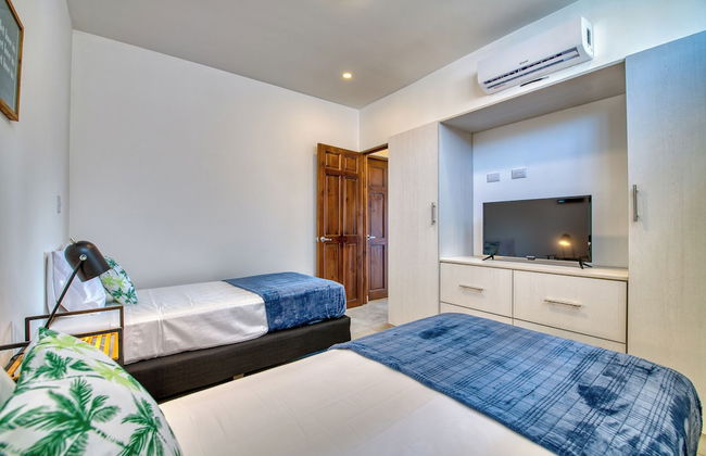 Muna Tamarindo - Photo 2