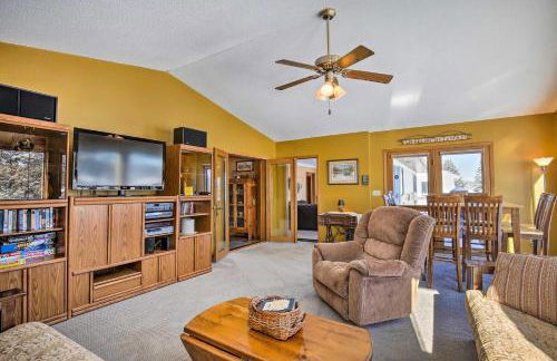 Cumberland Retreat with Lakefront Yard and Dock - Foto 3