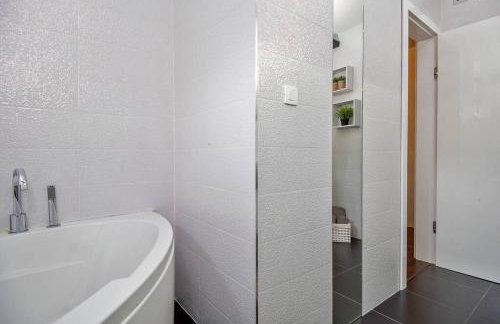 Luxury Villa,private pool, sauna,Jacuzzi,near Split - Photo 8