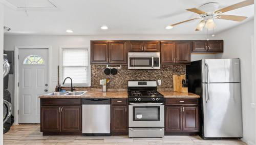 NEW! Quiet Family House near the Casino - Foto 5