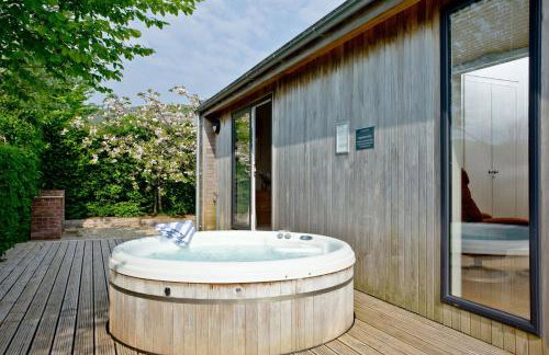 Amber Lodge, Strawberryfield Park - Hot Tub - Free WiFi & Parking - Photo 26