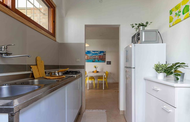 Wonderful Villa With Private Garden - Foto 12