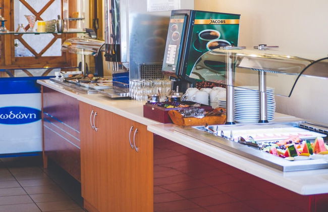 Ideal Hotel - Photo 13