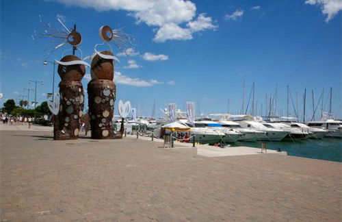 50 m de la plage! Proche du centre ville! Piscine! Vue sur mer et montagnes! Wifi! 2 vélos à disposition! - Photo 56