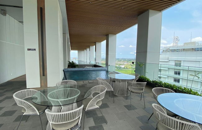 Tranquil And Comfort Living 1Br The Smith Alam Sutera Apartment - Photo 11