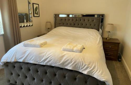 MODERN 4 BEDROOM HOUSE WITH GARDEN & PARKING - Foto 52