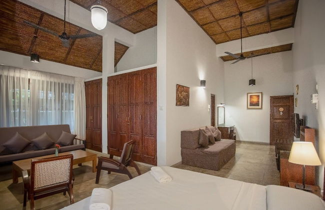 Serenity Lake Front Villa - Foto 45