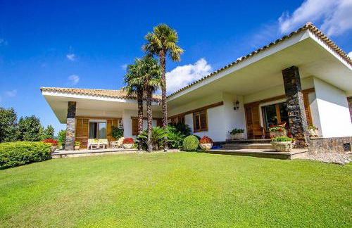 Picturesque Costa Brava Countryside Villa - Foto 40