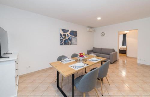 Villa Esea: Poolside Paradise & Relaxing Retreats - Foto 2