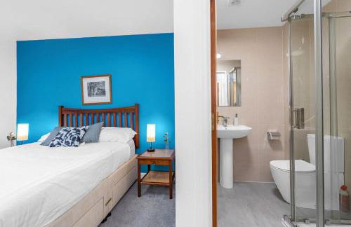 Modern 2 bedroom apartment in City Centre - Photo 10