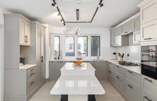 Spacious 6 Bedroom Luxury Home Sleeps 14 Royal Manor 57 - Foto 8