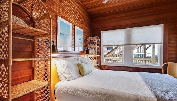 Dog Friendly Beachfront Condo, Direct Access to Beach by RedAwning - Foto 4, Habitación