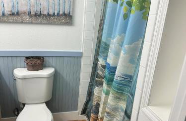 6 bedrooms! Family friendly! Spacious! PNW Rustic! - Photo 4