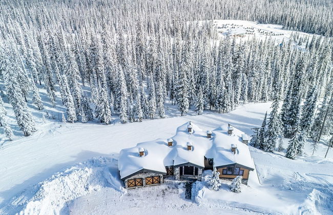 Inuksuk Lodge 4800 sq ft of Excellence - Photo 69