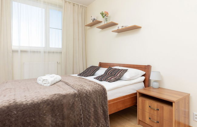 Belgradzka Apartment Warsaw by Renters - Photo 3