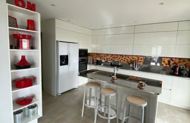 Villa Moana Lagune 4 chambres, 4 salles de bain, piscine privative chauffée à 30 degrés toute l année, balnéo, terrain de pétanque privé, ping-pong - Foto 13