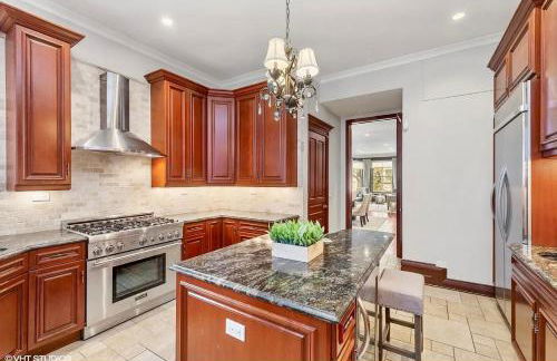 Spectacular Gilded Age 6 Bedroom Gold Coast Mansion with Deck - Foto 17