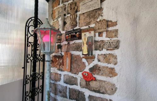 Apartment Alena with terrace and garden Center Jelsa - Photo 37