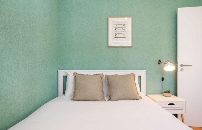 C312 Riverside View Premium Apartment w/ AC & Terrac - Foto 6