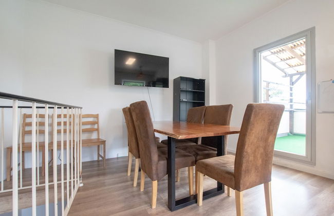 Spacious House - Photo 47