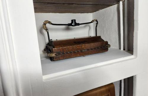 Swan Cottage 2-Bedroom-Netflix-Parking-Nature-Canal - Photo 33