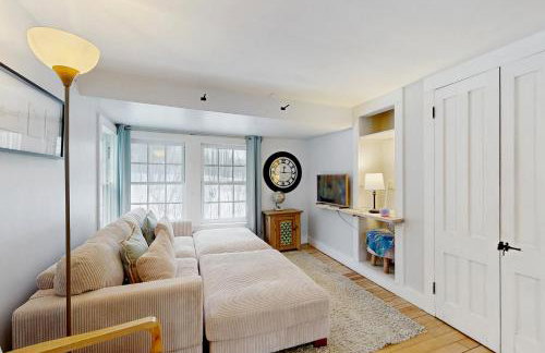 The Hilltop - West Wing - Foto 1