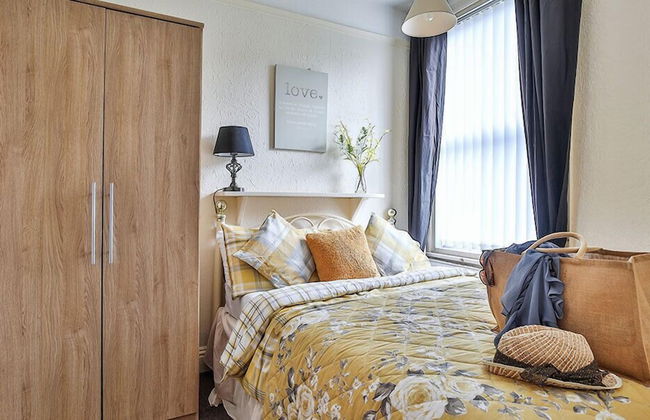 Chomley Holiday Flats - Photo 5