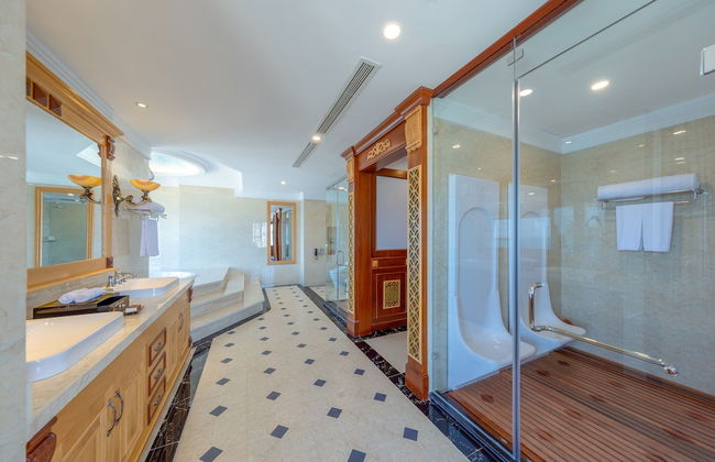 DLG Hotel Danang - Photo 69