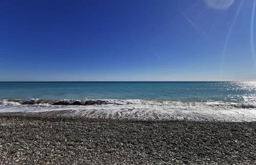 Global Properties, Adosado en la playa con piscina - Foto 30