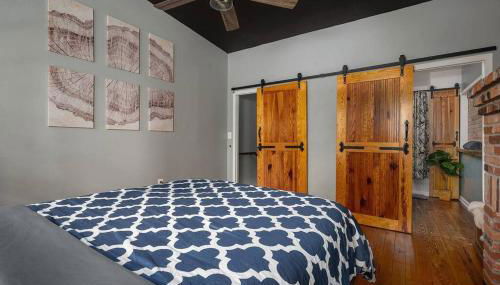 Johns Hopkins Historic Renovated home - Fells Point! - Foto 1