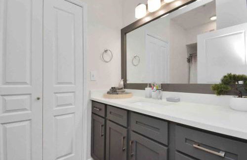 Tropical Paradise- 2Bedroom/2Bath/NRG/MedCenter/Galleria - Foto 32