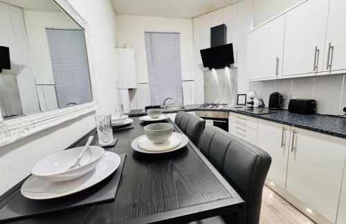 THE LION’S REST - BOUTIQUE APARTMENT SUITE. - Photo 32