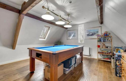 Luxury Detached House in Large Private Grounds, with Outdoor Jacuzzi and Sauna - Foto 14