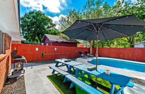 Amazing 4BR 2BA Winter Home with Pool & Game-Movie Room - Foto 42