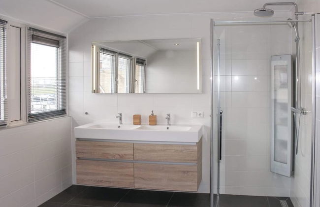 Villa in Friesland With Sauna & Bubble Bath - Foto 24