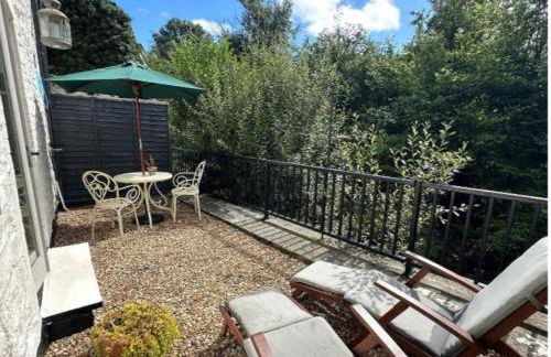 Cosy River Cottage in Brecon with a Fireplace - Photo 1