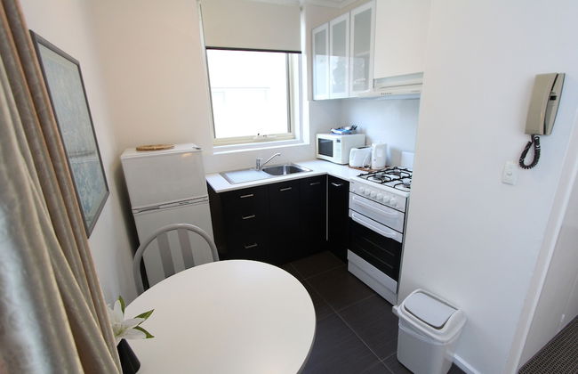 Drummond Apartments Services - Photo 9