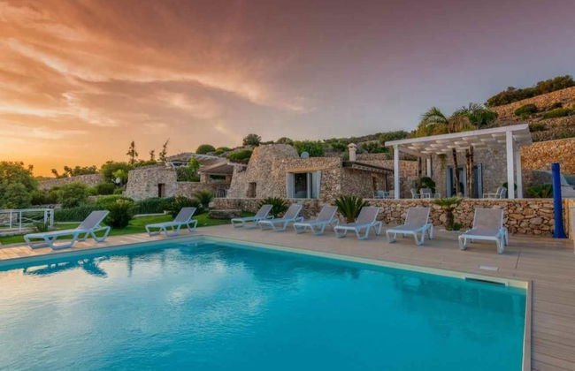 Luxury Scialandre Exclusive Pool Villa - Photo 1