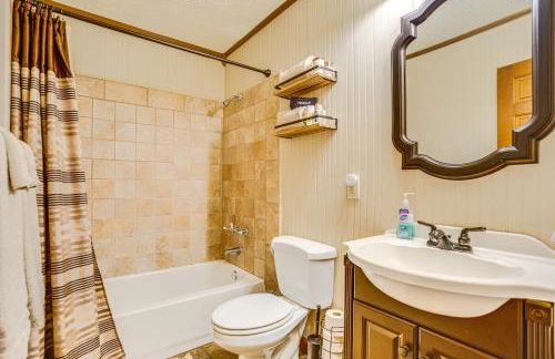 Large Dahlonega Home, Ideal for Family Gatherings! - Foto 24