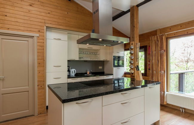 Cosy Chalet in Odeigne with Hot Tub - Photo 16