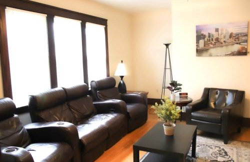 Comfy and Spacious 3 BR - Easy City Access - Foto 1